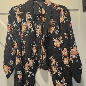 Torrid summer weight 3/4 sleeve crepe blazer